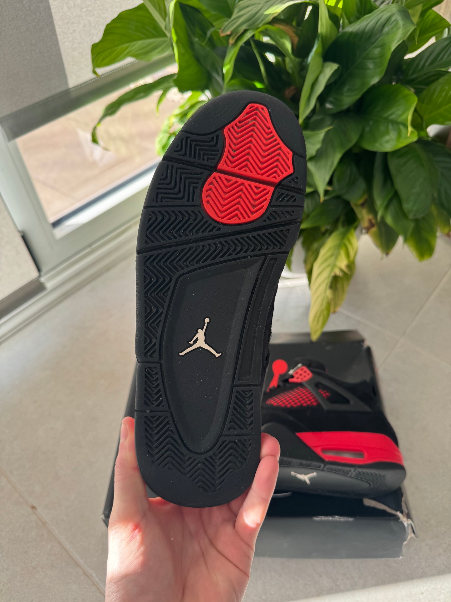 Jordan 4 Retro Red Thunder
