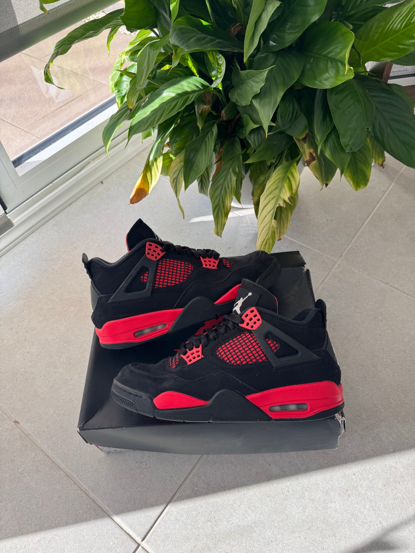 Jordan 4 Retro Red Thunder