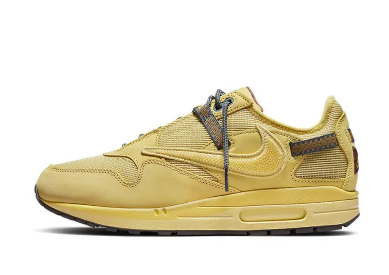 Travis Scott X Nike Air max 1 Saturn Gold