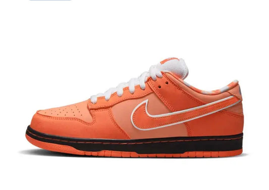 Nike Dunk Low SB Orange Lobster M