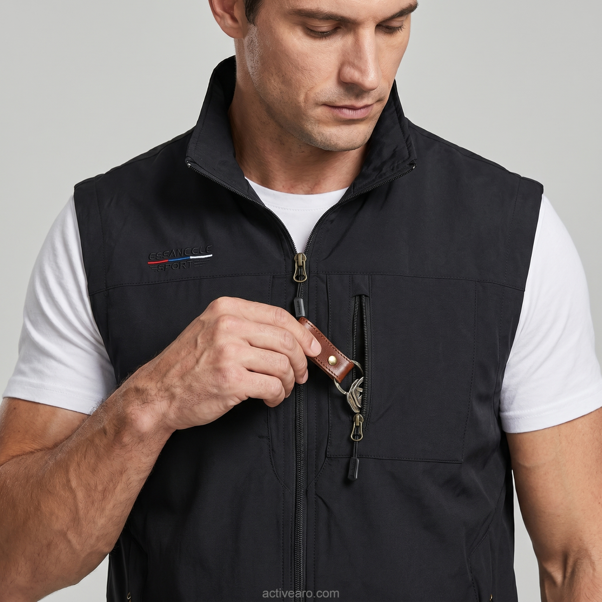 Lightweight Multi-Pocket Outdoor Gilet – Quick-Dry Layer for Active Use