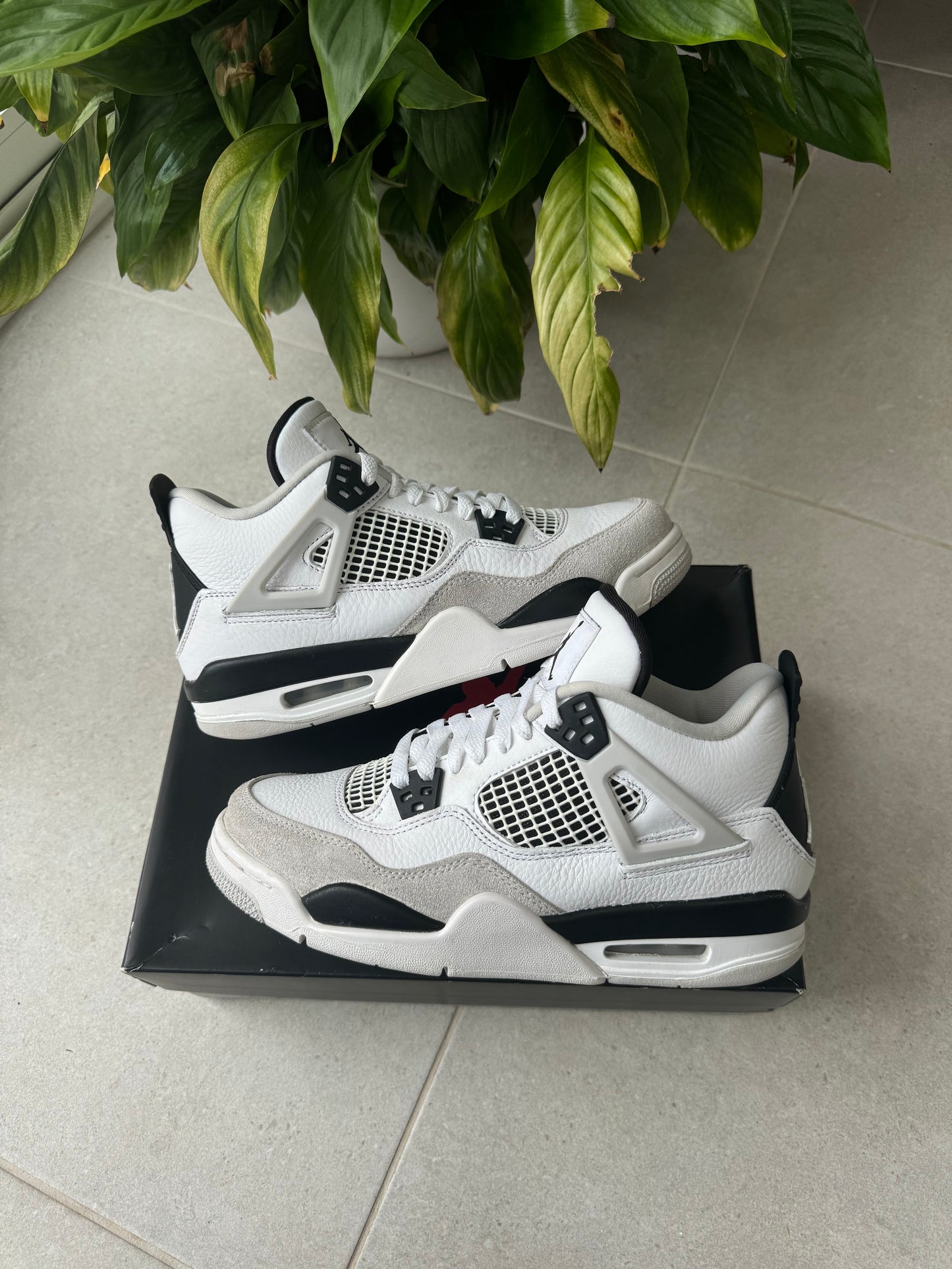 Jordan 4 Retro Military Black Used