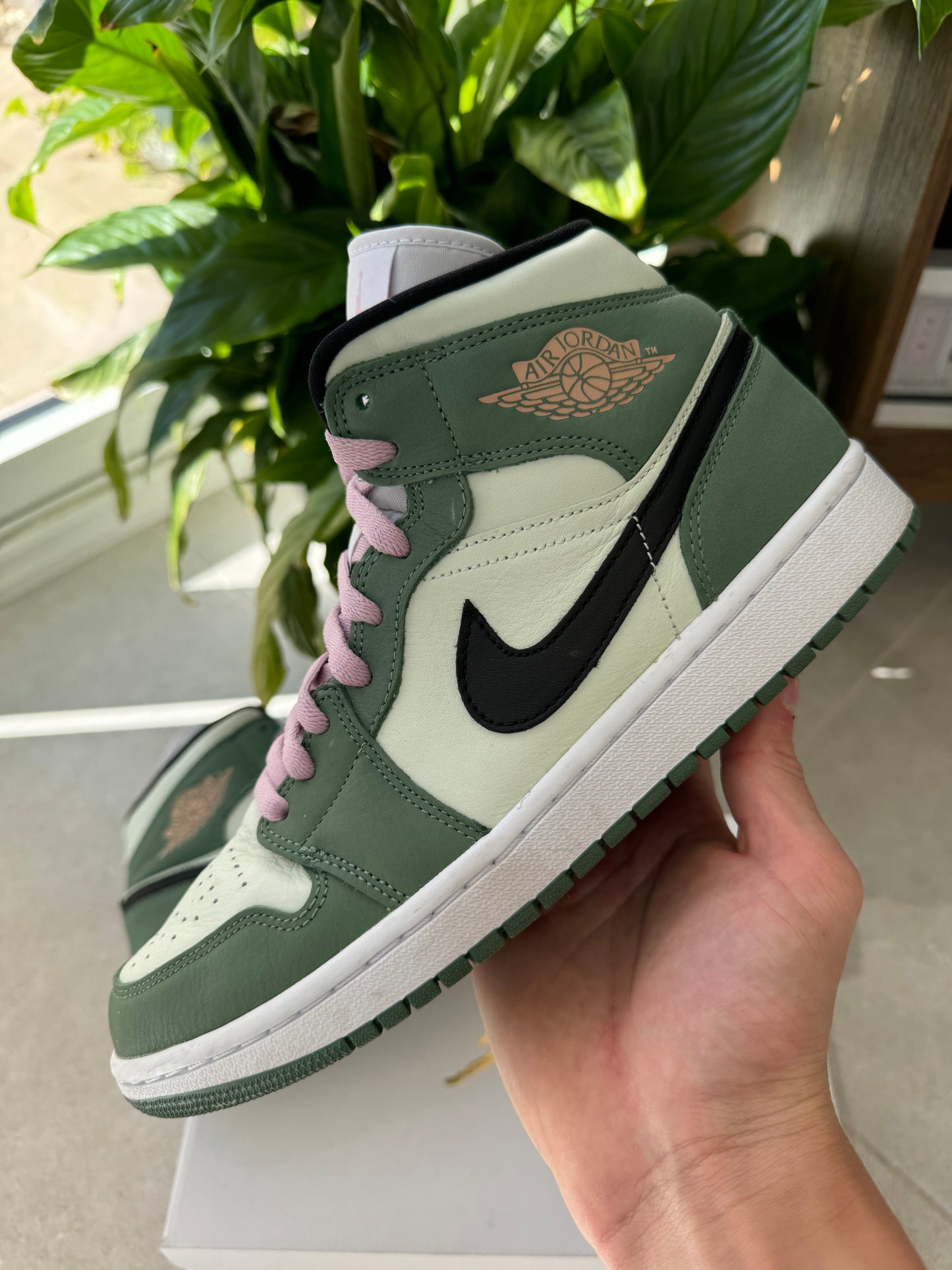 Jordan 1 Mid Dutch Green Used