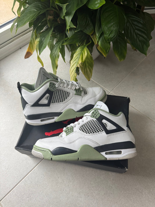 Jordan 4 Retro Seafoam Used