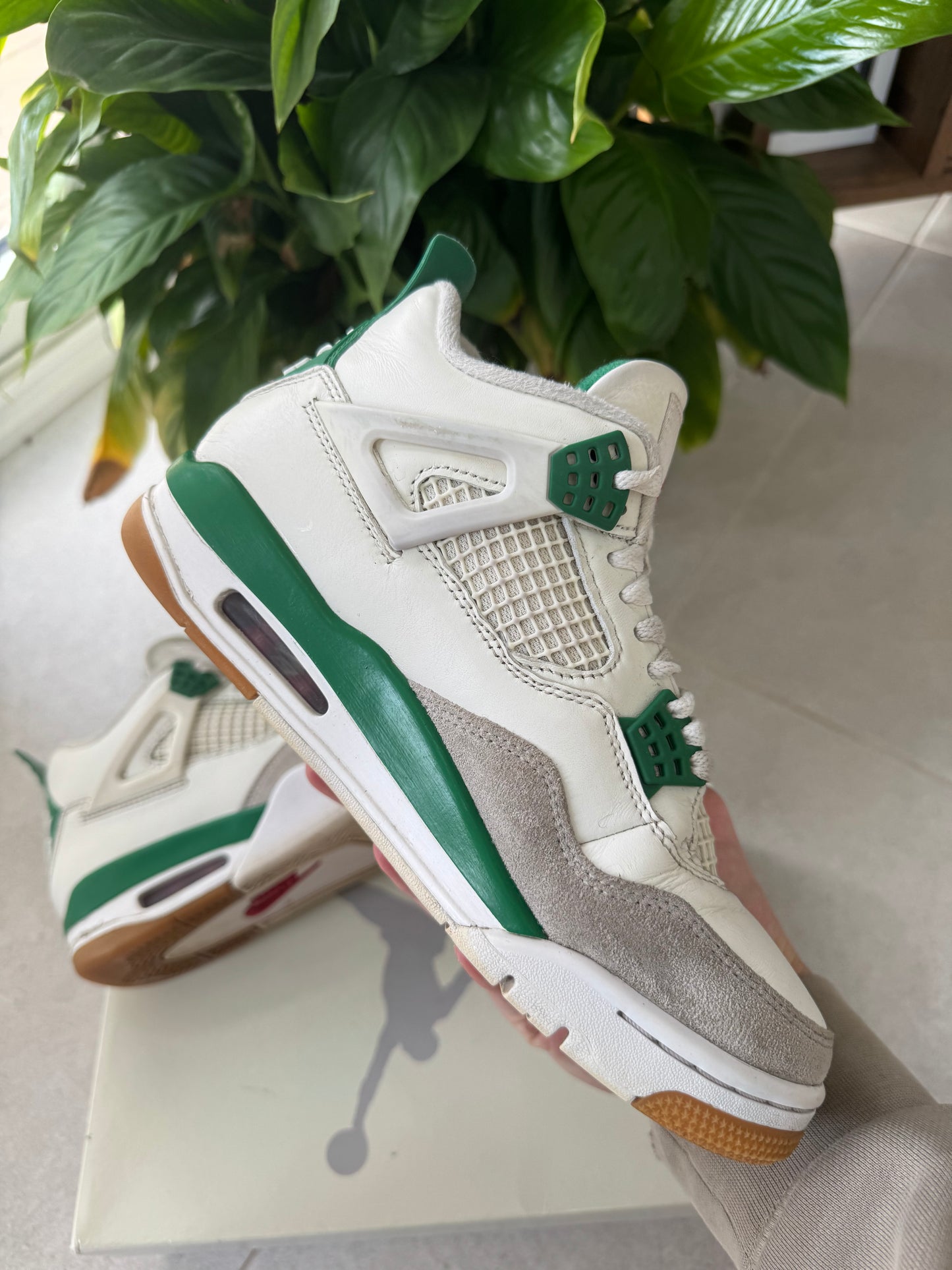 Jordan 4 Retro SB Pine Green Used