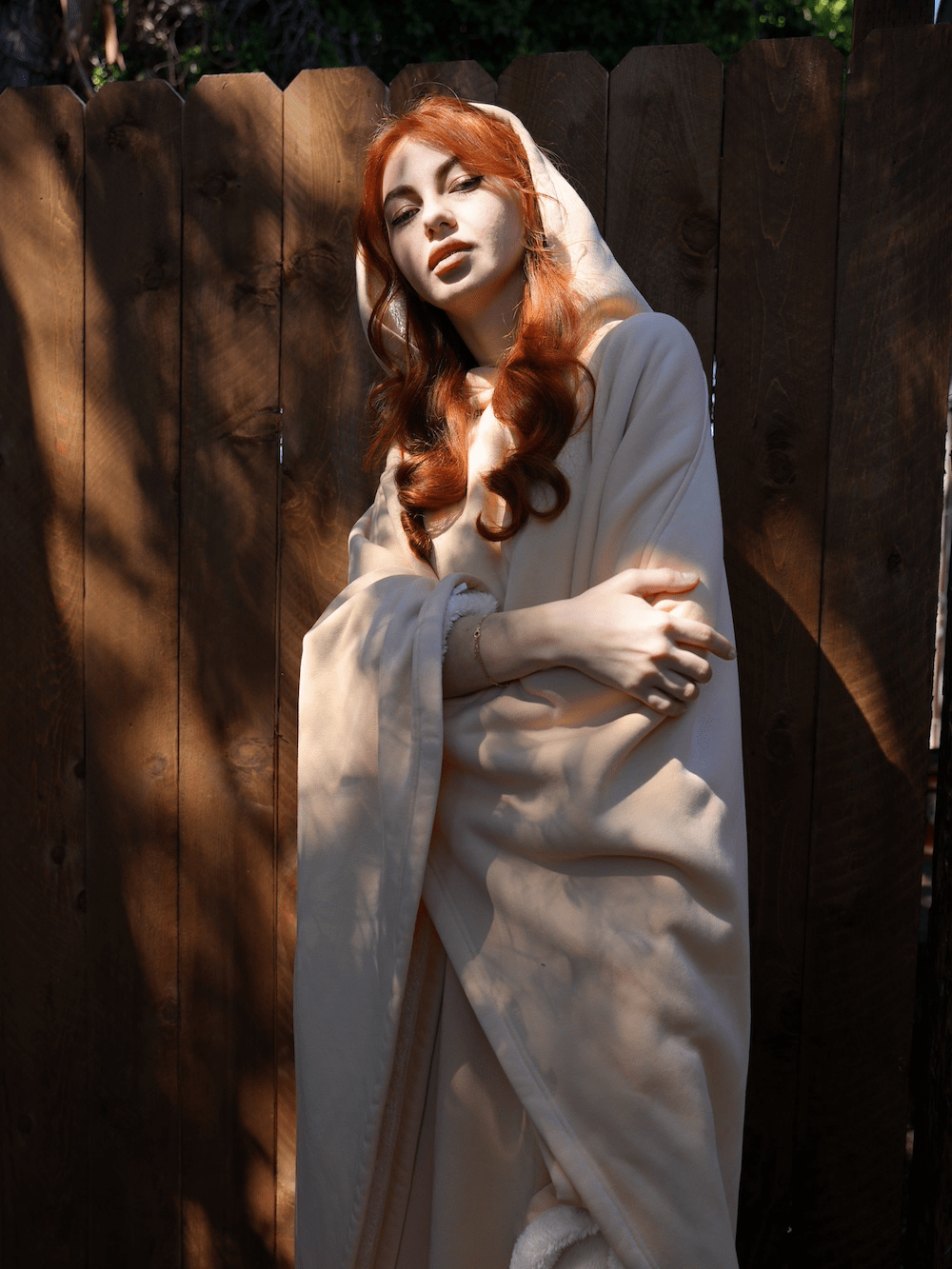 Weighted Cloak Hoodie – Sensory-Friendly Cotton Hoodie with Faux Fur Lining, Cozy Oversized Comfort