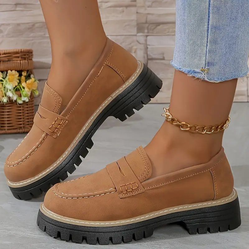 Women’s Comfort Shoes with Wide Toe Box