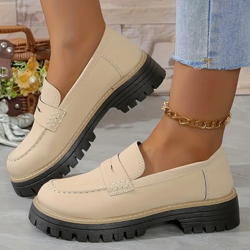 Women’s Comfort Shoes with Wide Toe Box