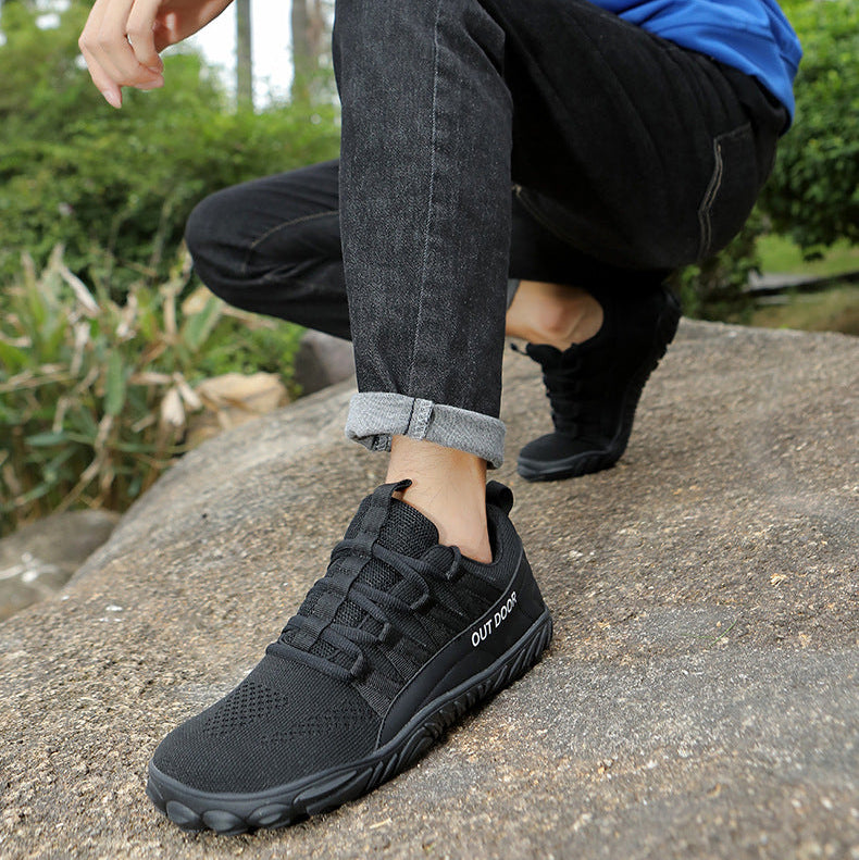 Wide-Fit Barefoot Walking Shoes – Breathable Design with Grip Outsole