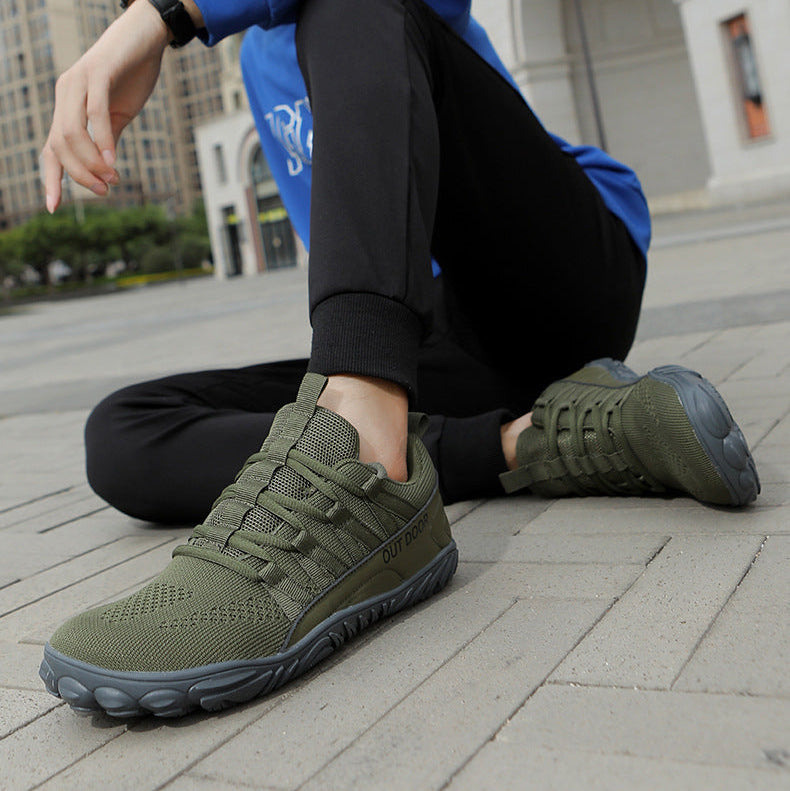 Wide-Fit Barefoot Walking Shoes – Breathable Design with Grip Outsole