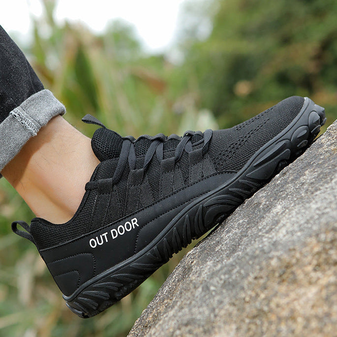 Wide-Fit Barefoot Walking Shoes – Breathable Design with Grip Outsole
