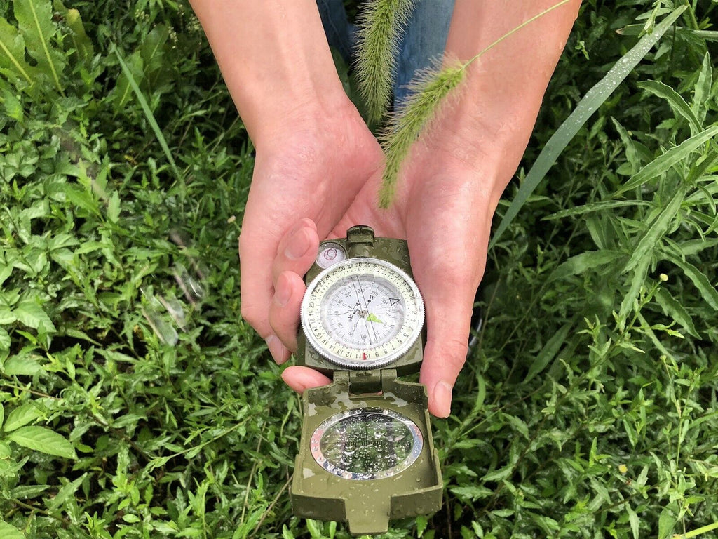 Military Lensatic Sighting Metal Compass with Carrying Pouch