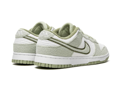 Nike Dunk Low SE Fleece W