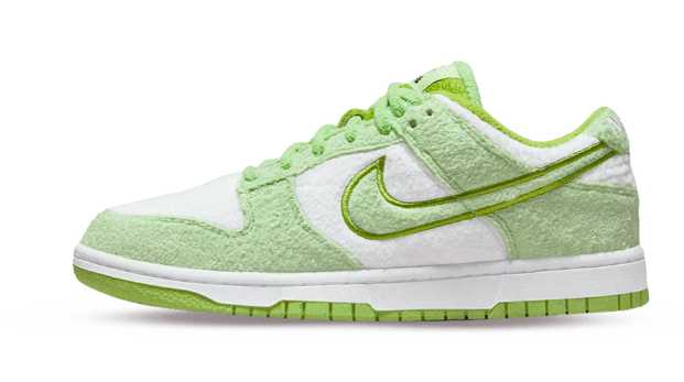 Nike Dunk Low SE Fleece W