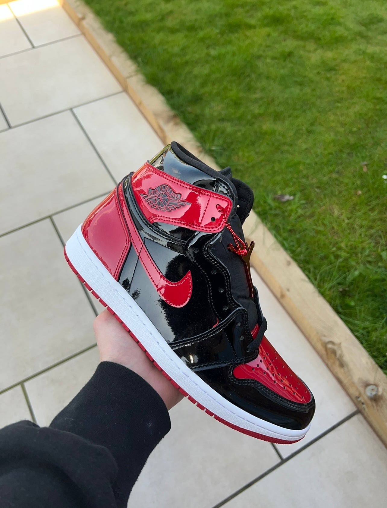 Jordan 1 Retro High OG Patent Bred M – SOLSNEAKS