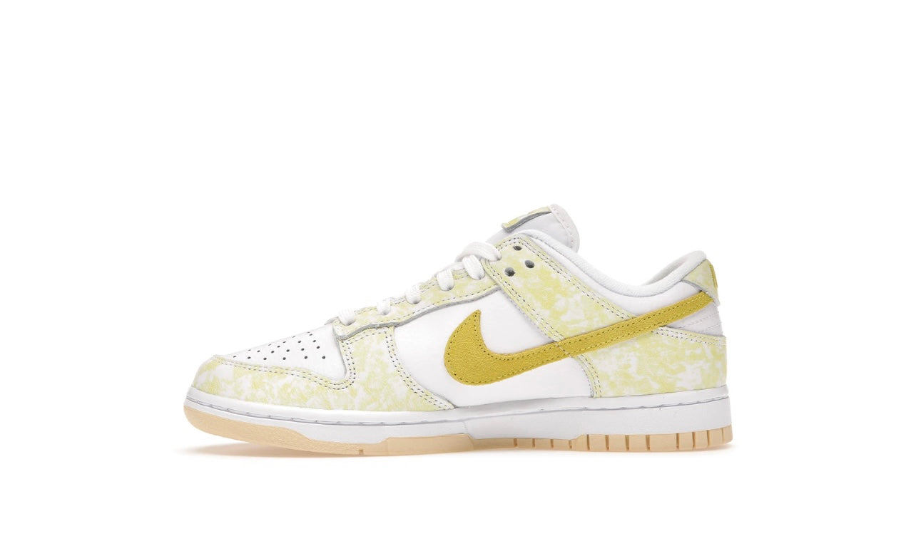 Nike Dunk Low Yellow Strike W