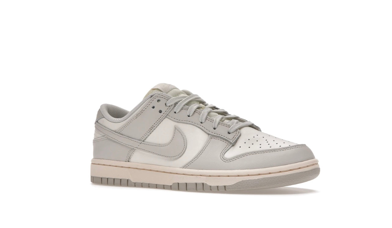 Nike Dunk Low Light Bone W