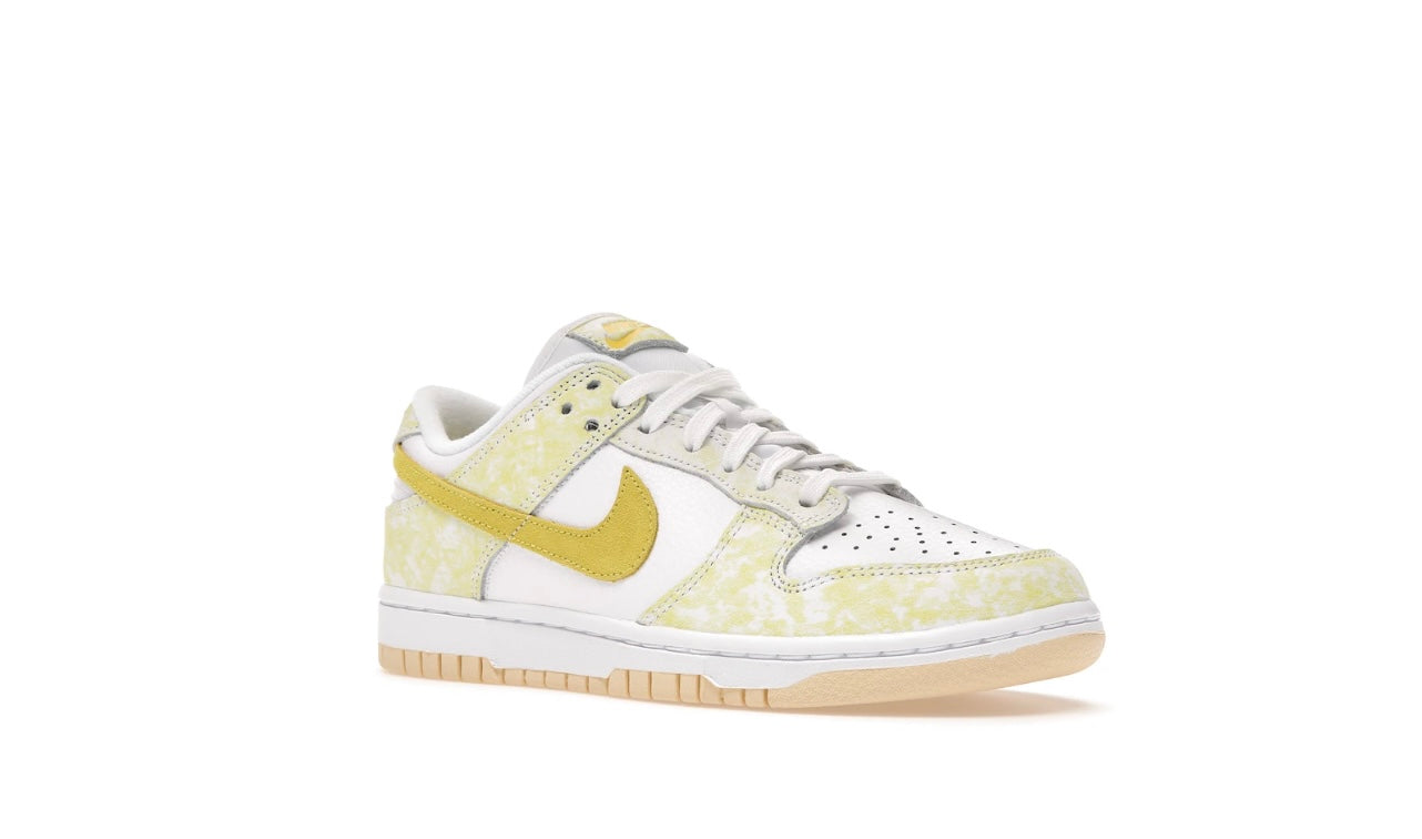 Nike Dunk Low Yellow Strike W