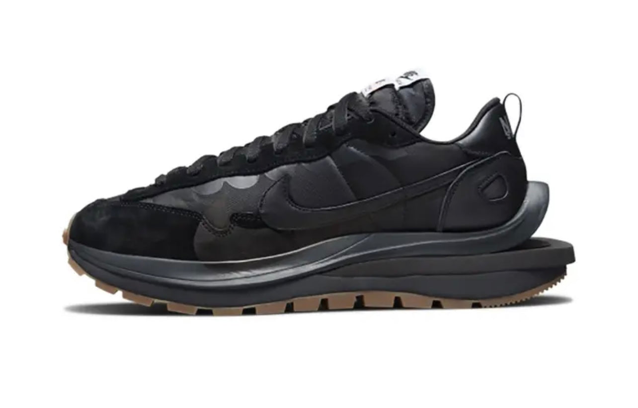 Nike vaporwaffle Sacai Black Gum M