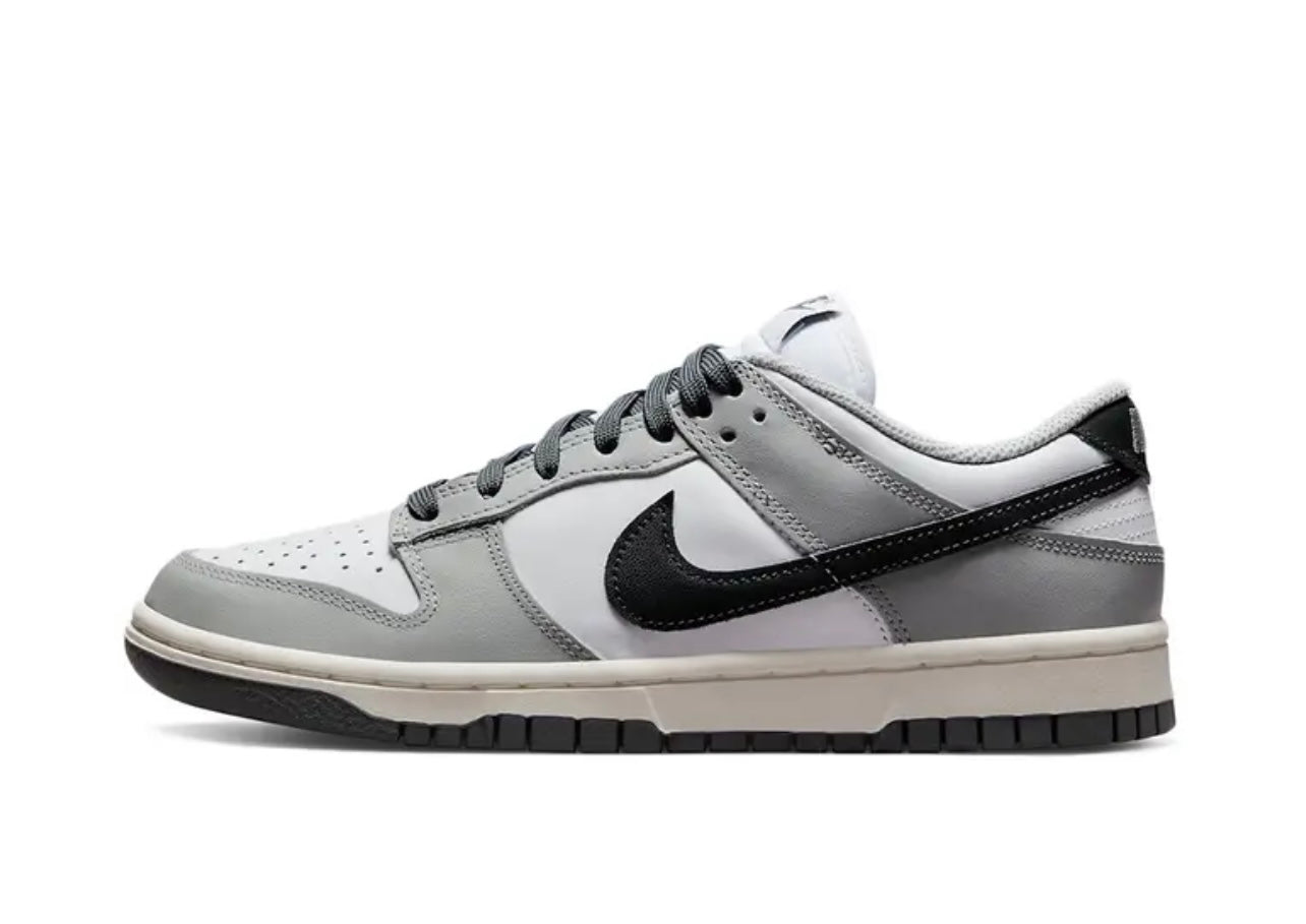 Nike Dunk Low Light Smoke Grey W